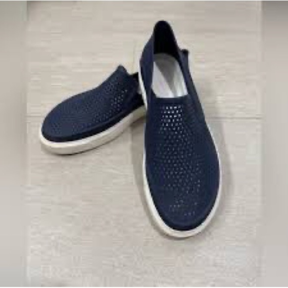CROCS Perforated loafers boat shoe style great for beach and water all around